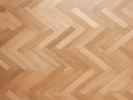 أرضية خشبية متداخلة – Herringbone Wood Floor