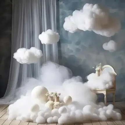 خلفية كلاسيكية A-174 - كرسي ذهبي مع غيوم كثيفة